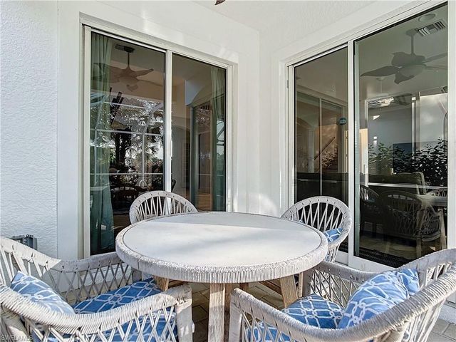 2840 Coco Lakes DR, Naples, FL 34105