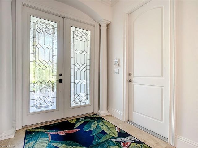 2840 Coco Lakes DR, Naples, FL 34105