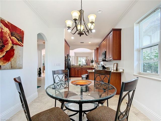 2840 Coco Lakes DR, Naples, FL 34105