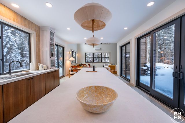 44 Lambs Way, Lake Placid, NY 12946