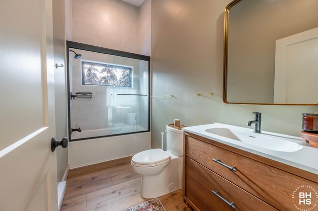 44 Lambs Way, Lake Placid, NY 12946