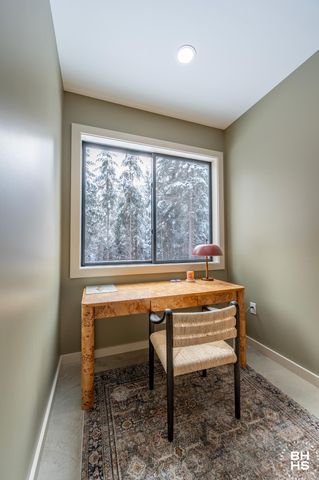 44 Lambs Way, Lake Placid, NY 12946