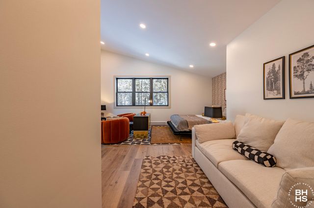 44 Lambs Way, Lake Placid, NY 12946