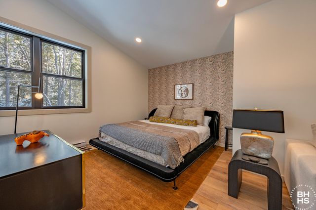 44 Lambs Way, Lake Placid, NY 12946