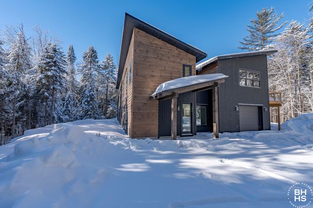 44 Lambs Way, Lake Placid, NY 12946