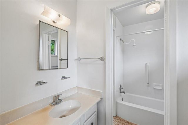 8 KERWOOD CT, Silver Spring, MD 20904