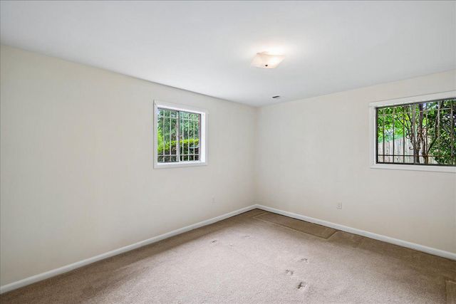 8 KERWOOD CT, Silver Spring, MD 20904