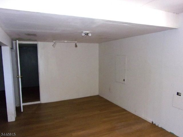 38 Porter Rd, West Orange Twp., NJ 07052