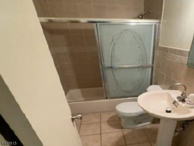 38 Porter Rd, West Orange Twp., NJ 07052