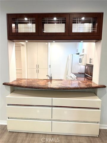 2243 Martin 117, Irvine, CA 92612