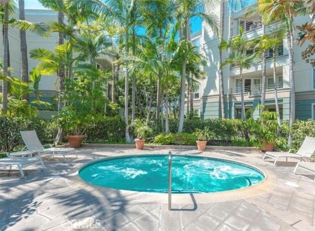 2243 Martin 117, Irvine, CA 92612