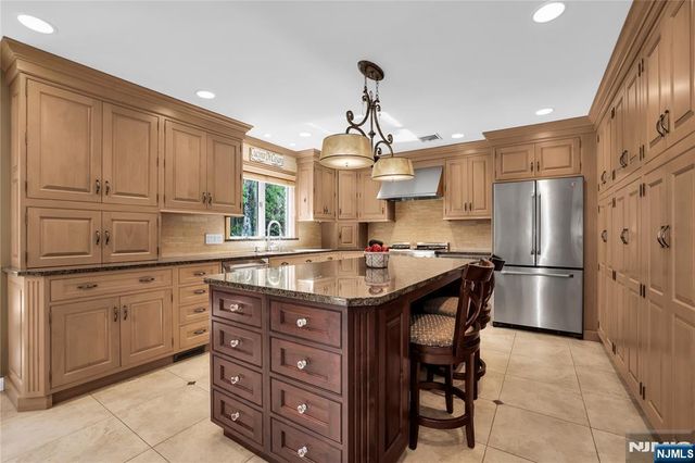 70 Forest Hills, Cedar Grove, NJ 07009