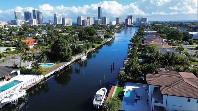 460 Holiday Dr, Hallandale Beach, FL 33009