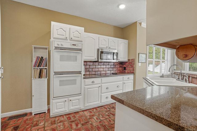 1427 Reynolds Road, Paragould, AR 72450