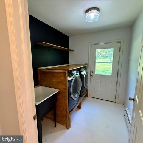 210 WINDY HILL RD, Downingtown, PA 19335