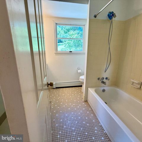 210 WINDY HILL RD, Downingtown, PA 19335