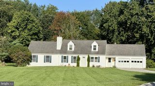210 WINDY HILL RD, Downingtown, PA 19335
