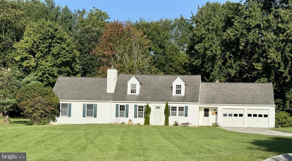 210 WINDY HILL RD, Downingtown, PA 19335