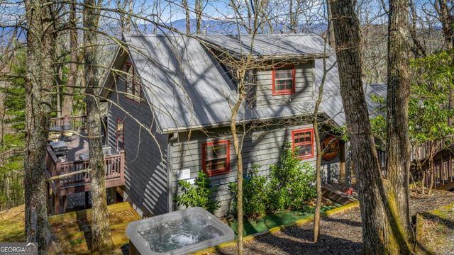 240 Mountain View Court, Ellijay, GA 30536
