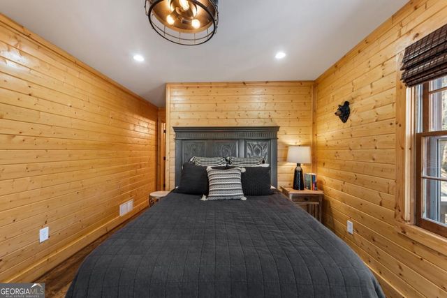 240 Mountain View Court, Ellijay, GA 30536