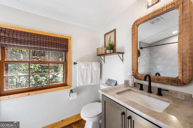 240 Mountain View Court, Ellijay, GA 30536