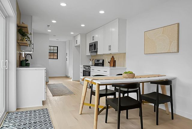 104 Iron Road, Summerville, SC 29486