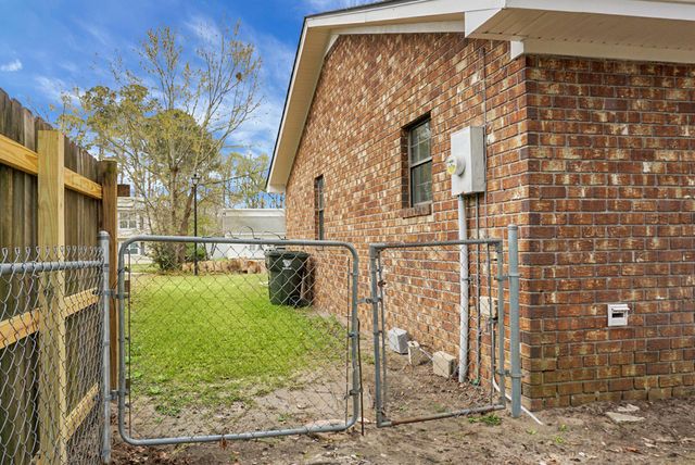 104 Iron Road, Summerville, SC 29486