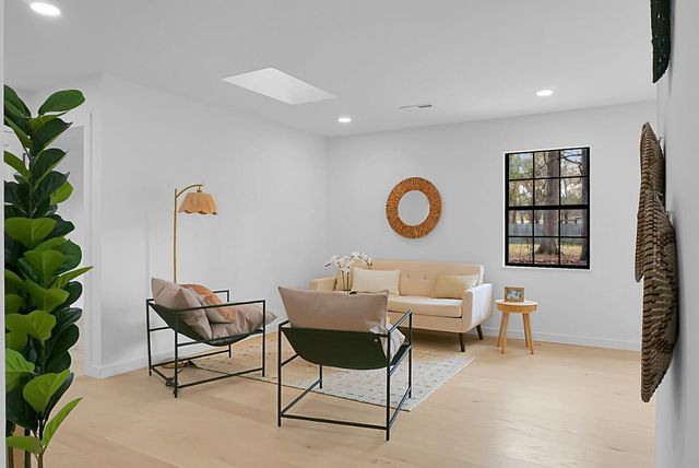 104 Iron Road, Summerville, SC 29486