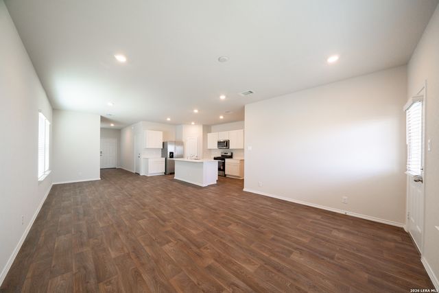 108 N Little Owl, San Antonio, TX 78253