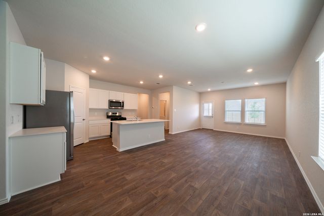 108 N Little Owl, San Antonio, TX 78253