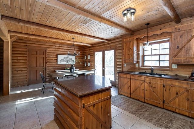 6803 E State Route YY Highway, Peculiar, MO 64078