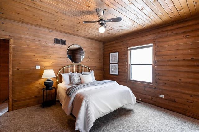 6803 E State Route YY Highway, Peculiar, MO 64078