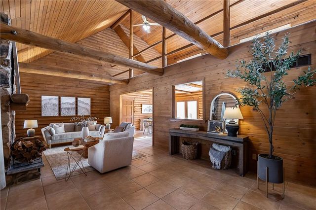 6803 E State Route YY Highway, Peculiar, MO 64078