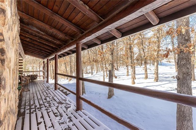 6803 E State Route YY Highway, Peculiar, MO 64078