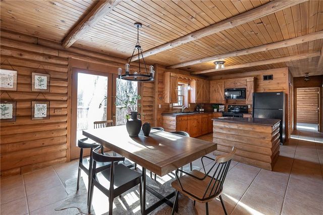 6803 E State Route YY Highway, Peculiar, MO 64078