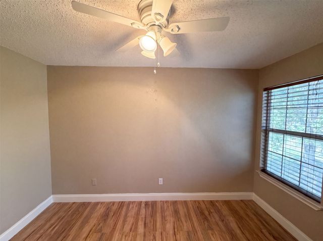 6604 N Chesterfield Drive, Fort Worth, TX 76179