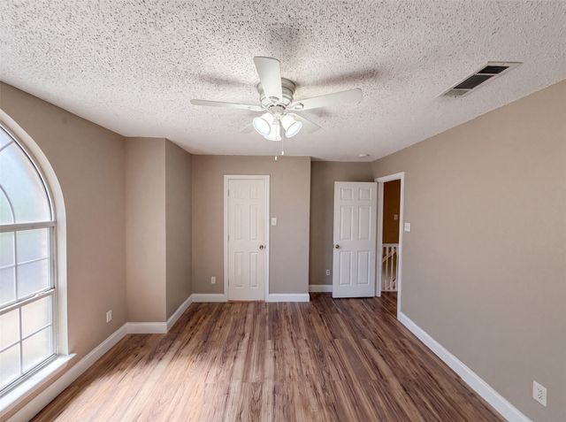 6604 N Chesterfield Drive, Fort Worth, TX 76179