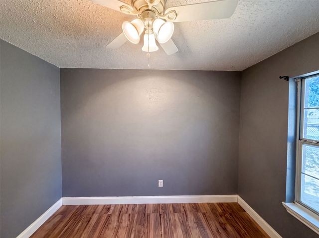 6604 N Chesterfield Drive, Fort Worth, TX 76179