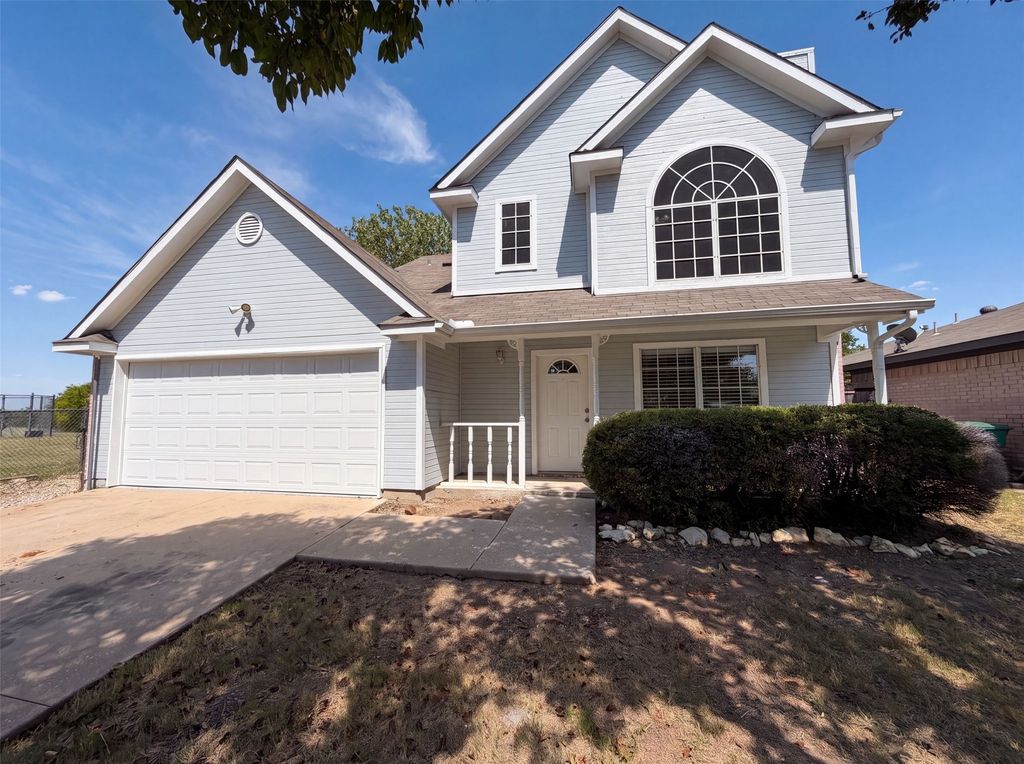 6604 N Chesterfield Drive, Fort Worth, TX 76179
