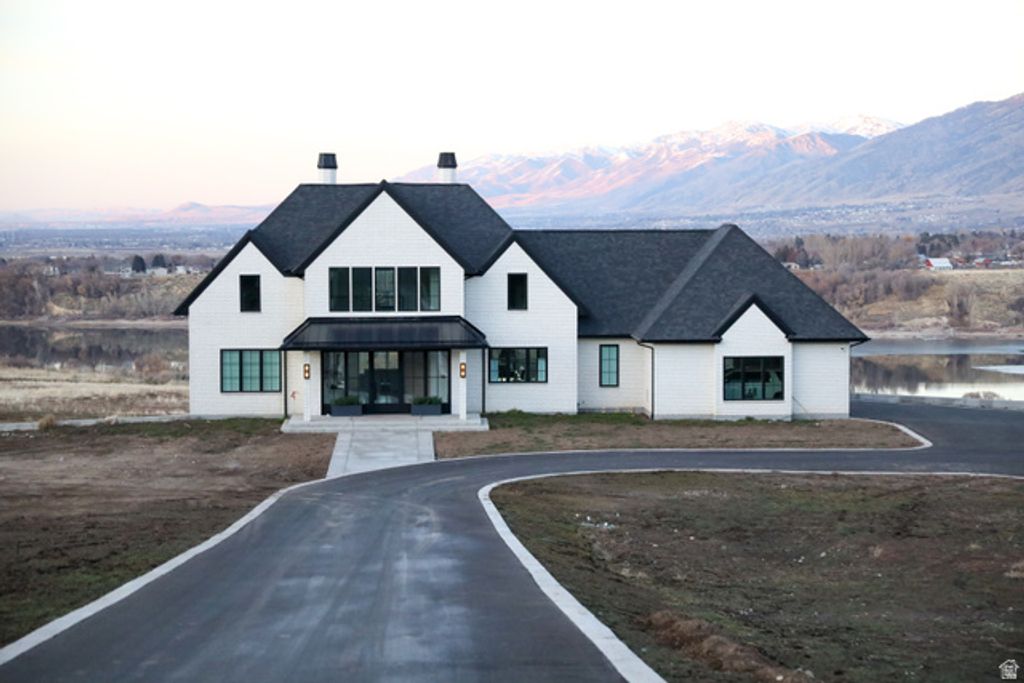 1189 W 6710 S, Hyrum, UT 84319