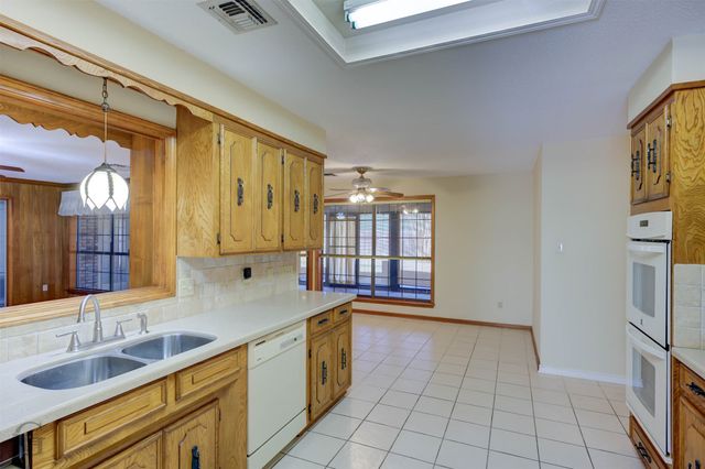 5407 Coach Road, Bossier City, LA 71111