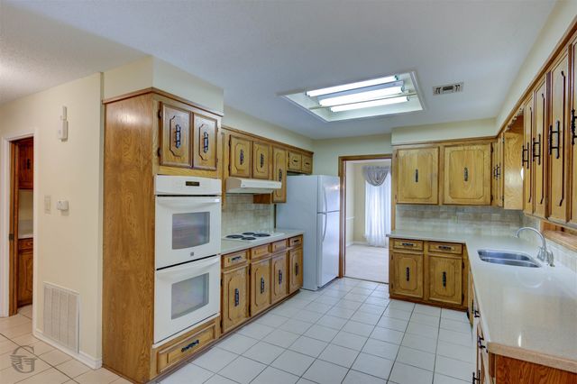 5407 Coach Road, Bossier City, LA 71111