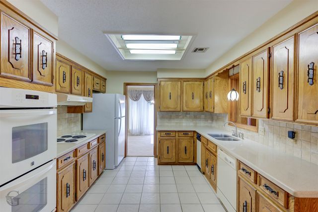 5407 Coach Road, Bossier City, LA 71111