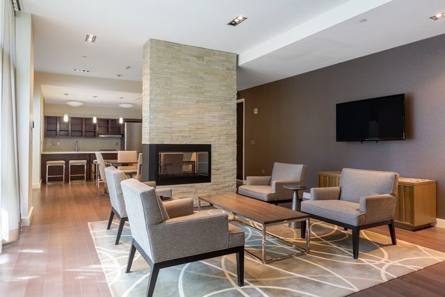 43 Westland Ave 408, Boston, MA 02115