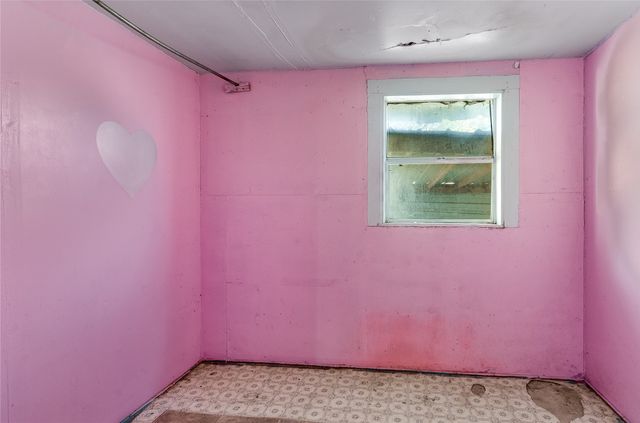 713 E College Street, Terrell, TX 75160