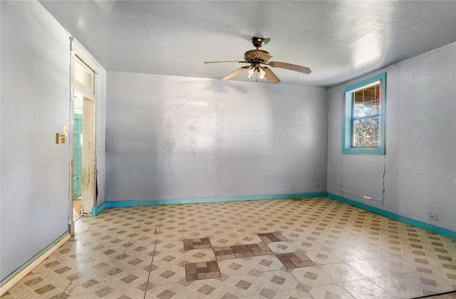 713 E College Street, Terrell, TX 75160