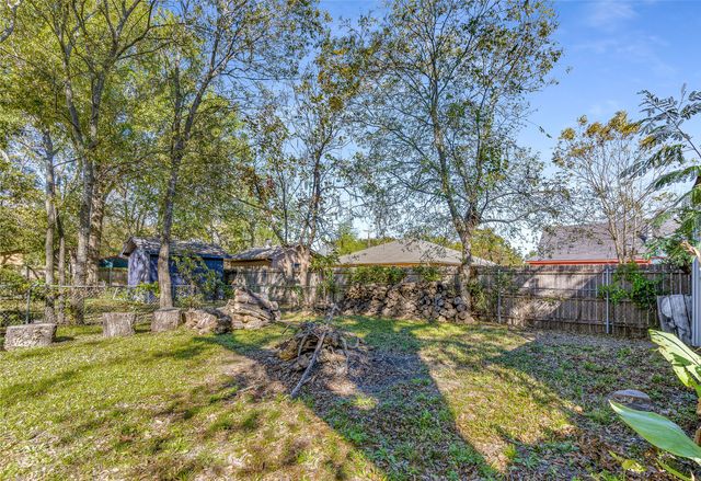 713 E College Street, Terrell, TX 75160