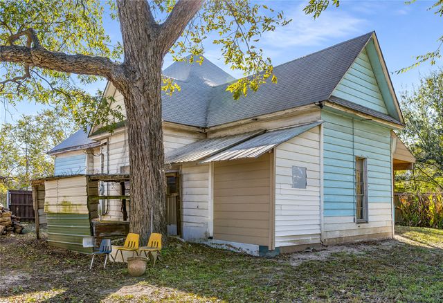 713 E College Street, Terrell, TX 75160