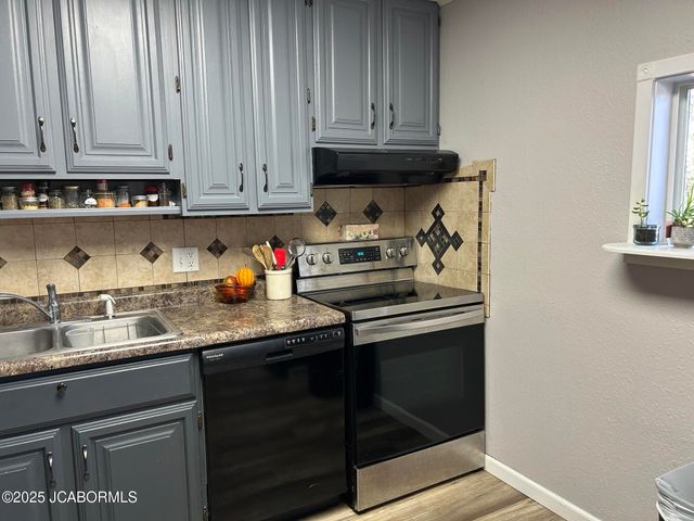 5018 BAGNALL DRIVE, Jefferson City, MO 65109