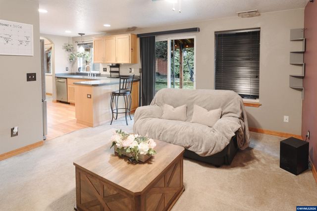 1254 Crystal Ln, Lafayette, OR 97127